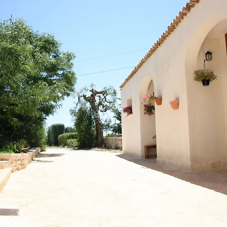 مزرعة للإقامة Casina Dei Preti كونفيرسانو