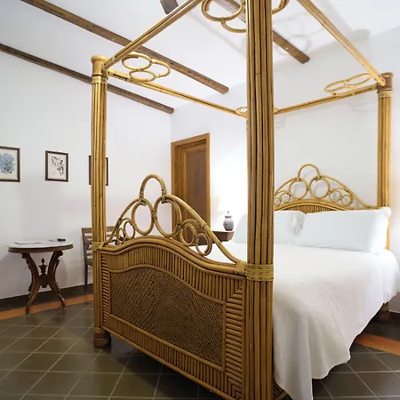 Casina Dei Preti * كونفيرسانو